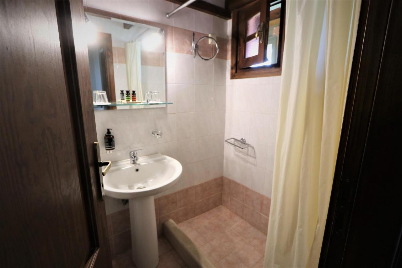 Hotel Vateri Límni Zewnętrze zdjęcie