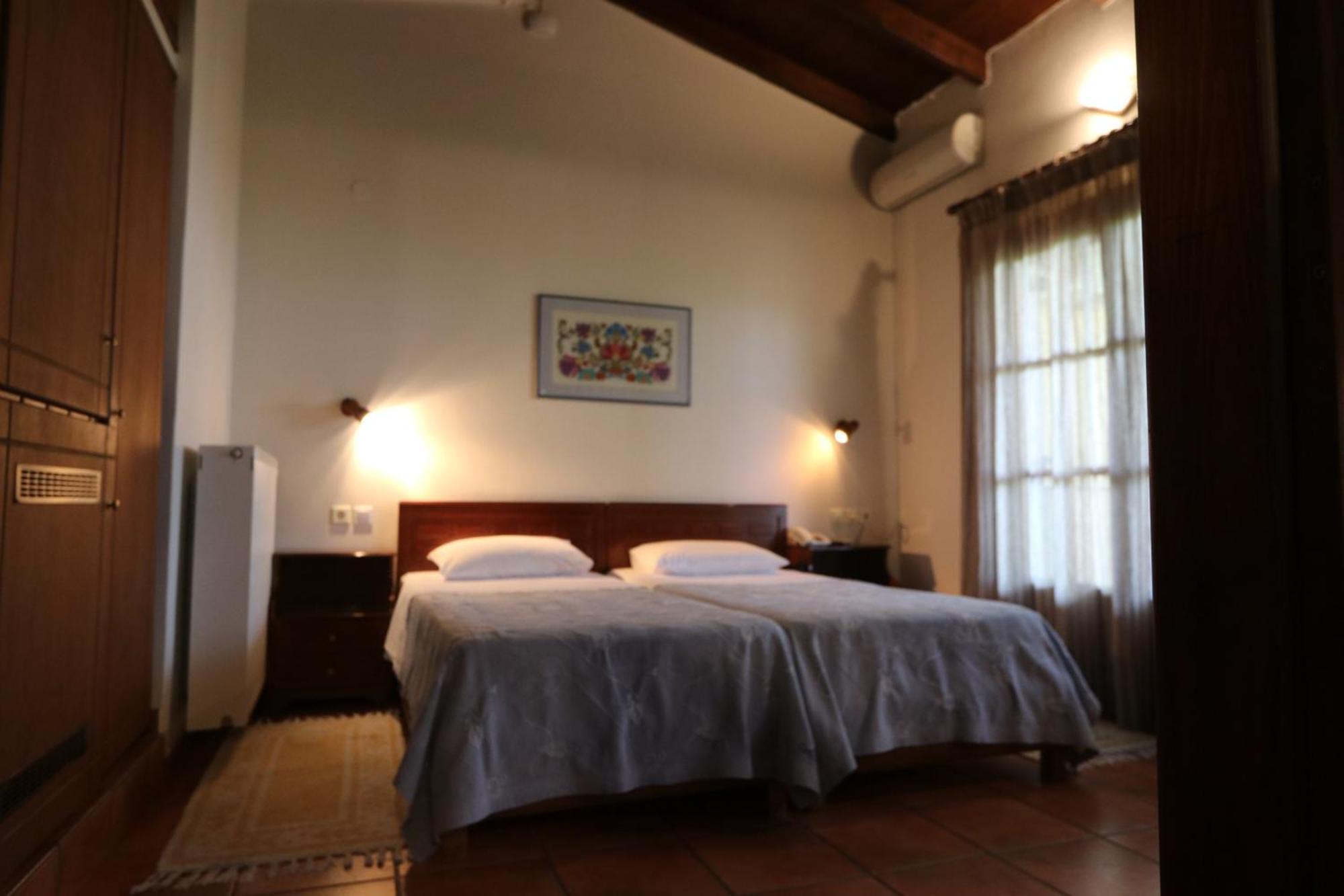 Hotel Vateri Límni Zewnętrze zdjęcie
