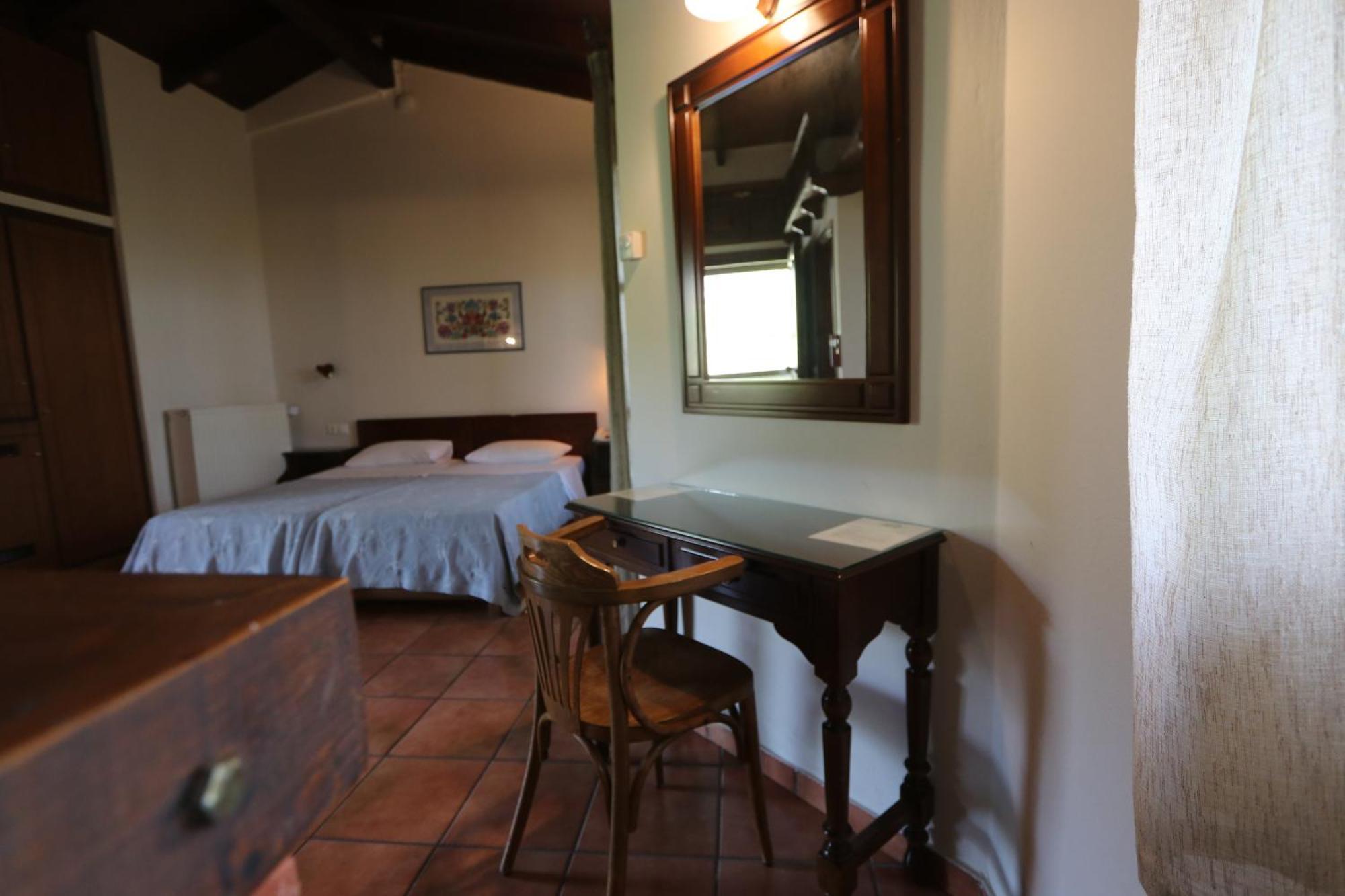 Hotel Vateri Límni Zewnętrze zdjęcie